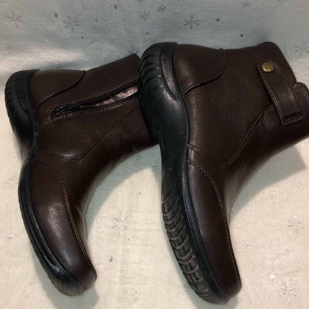 Brown ankle boots